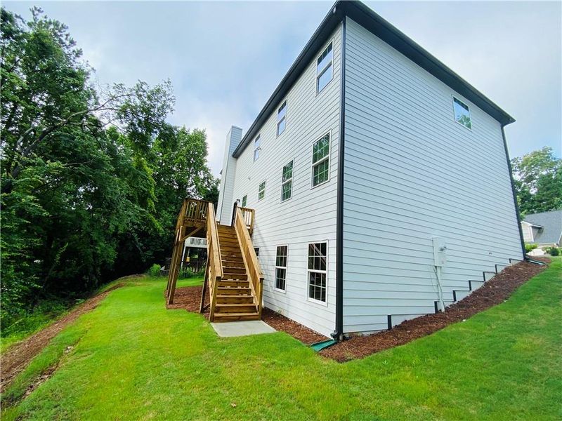 Exterior details and patio area of a home in , Lawrenceville (Image 26).