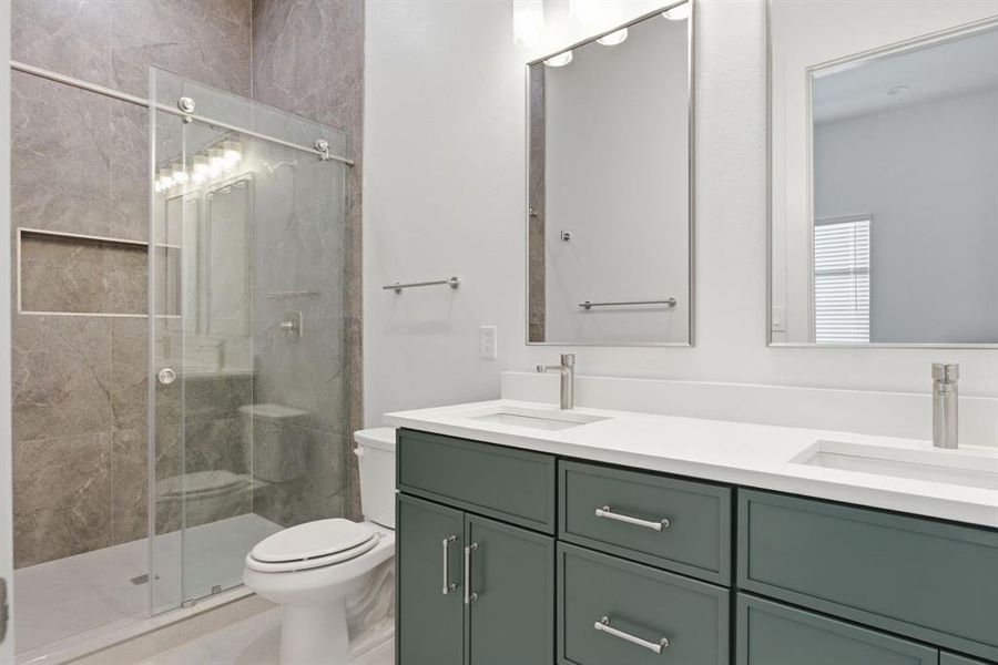 Furnished interior view inside a new home in , Dallas (Image 31).