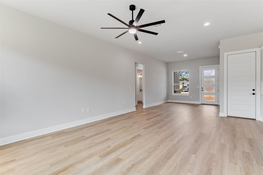 Spacious, unfurnished interior of a new home in Lago Vista, Lago Vista (Image 17). Spacious, unfurnished interior of a new home in Lago Vista, Lago Vista (Image 17).