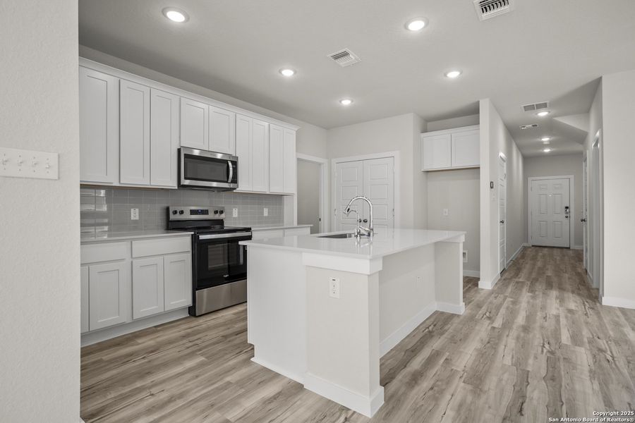 Furnished interior view inside a new home in Rosemont Hill, San Antonio (Image 4).