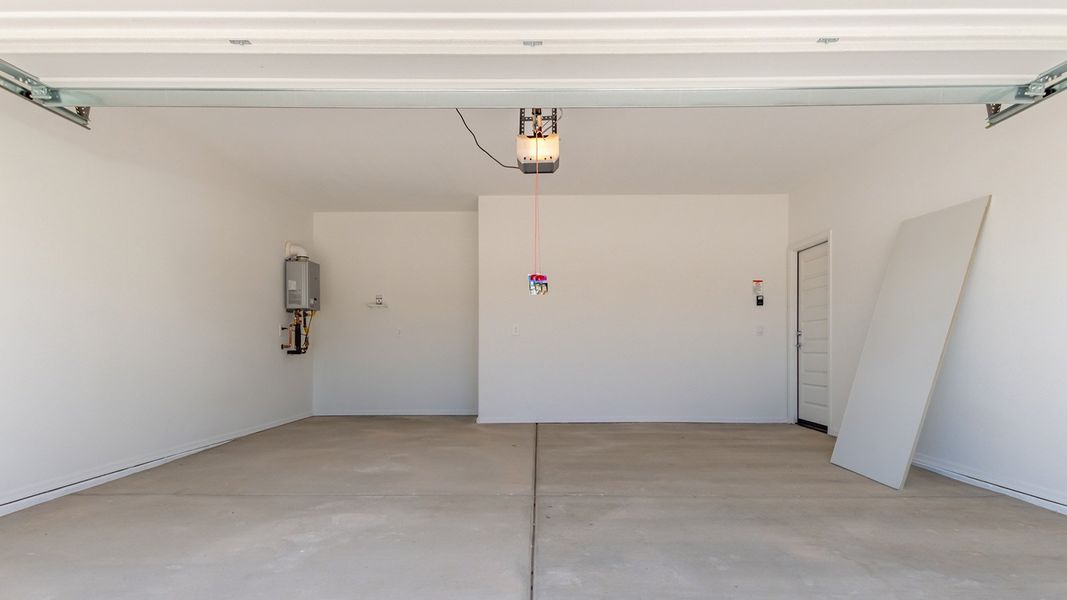 Spacious, unfurnished interior of a new home in Coronet at Gladden Farms, Marana (Image 37). Spacious, unfurnished interior of a new home in Coronet at Gladden Farms, Marana (Image 37).