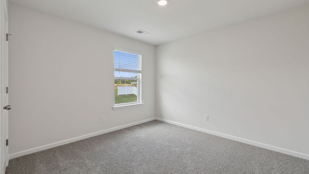 Spacious, unfurnished interior of a new home in Cloverdale Hills, Piedmont (Image 22).