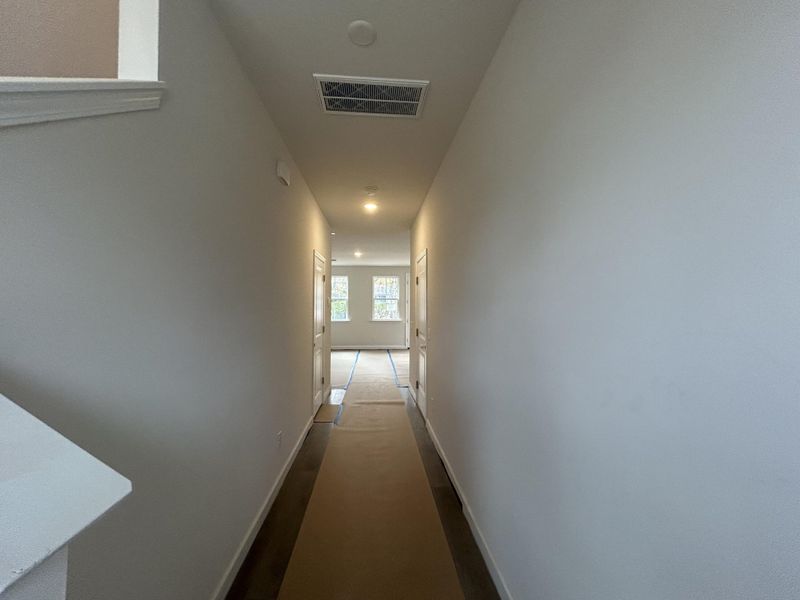 Spacious, unfurnished interior of a new home in Windward Village, Summerville (Image 15).