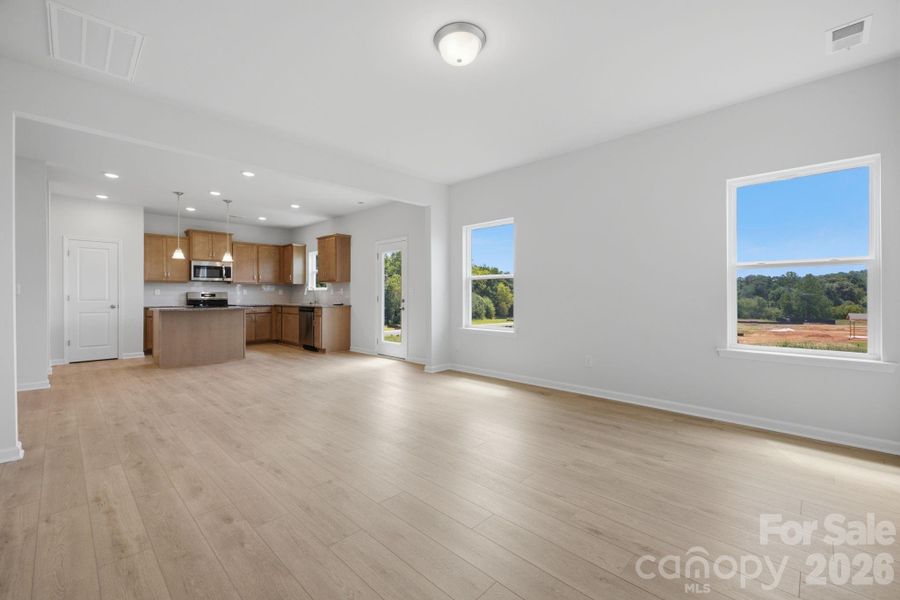 Spacious, unfurnished interior of a new home in Catawba Trace, Catawba (Image 14). Spacious, unfurnished interior of a new home in Catawba Trace, Catawba (Image 14).