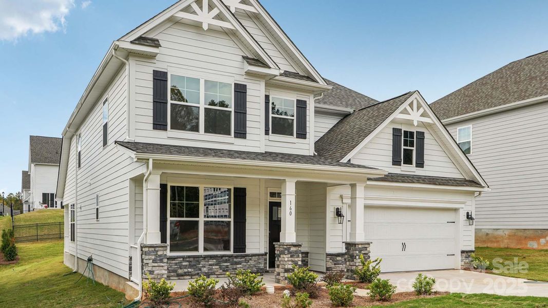 Exterior details and patio area of a home in Falls Cove, Troutman (Image 20).