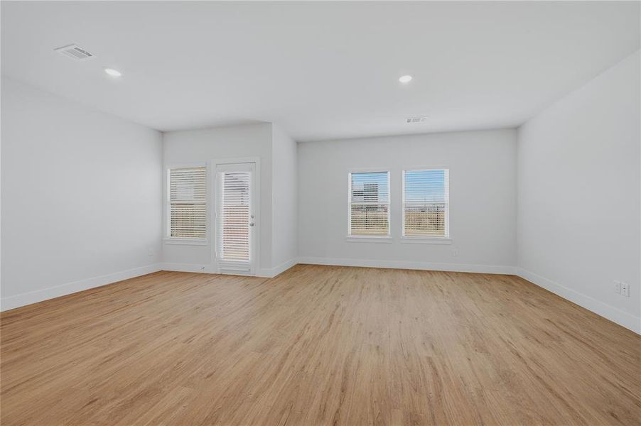 Spacious, unfurnished interior of a new home in , Forney (Image 28).
