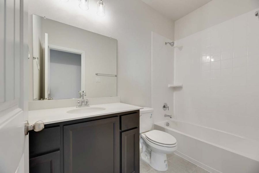 Representative furnished interior of a home built from the Fairhaven by Pacesetter Homes in River Ranch, Van Alstyne (Image 10). Representative furnished interior of a home built from the Fairhaven by Pacesetter Homes in River Ranch, Van Alstyne (Image 10).