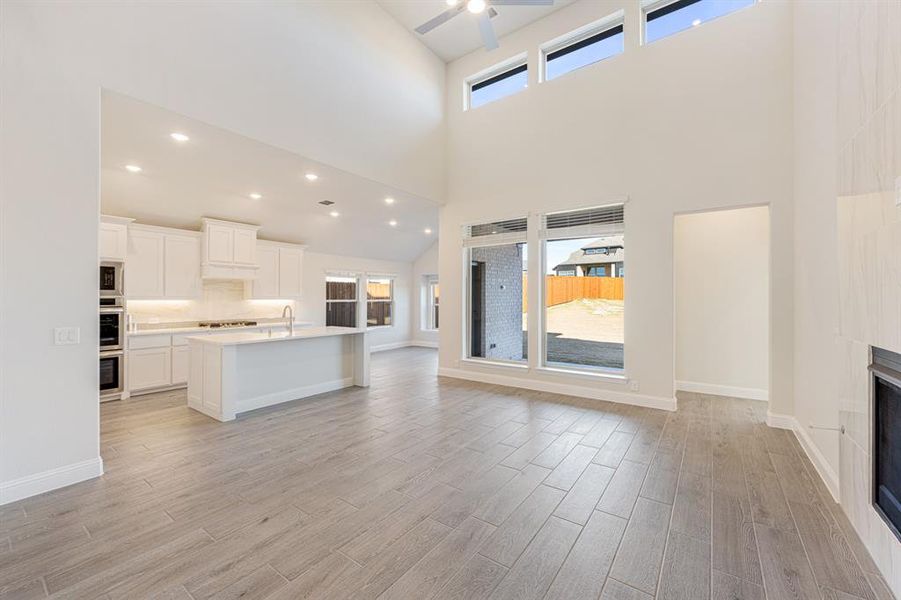 Spacious, unfurnished interior of a new home in The Lakes at Parks of Aledo, Aledo (Image 35).