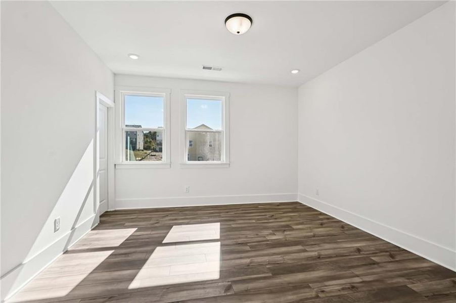 Spacious, unfurnished interior of a new home in Park Vue, Atlanta (Image 42).
