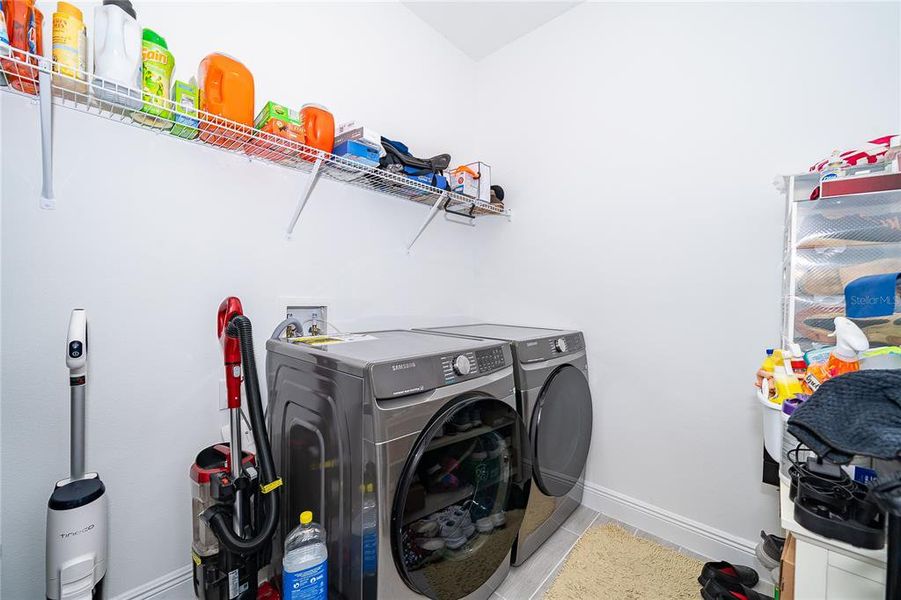 Furnished interior view inside a new home in , Minneola (Image 16).
