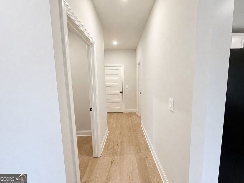 Spacious, unfurnished interior of a new home in Harley Farms South, Bonaire (Image 19). Spacious, unfurnished interior of a new home in Harley Farms South, Bonaire (Image 19).