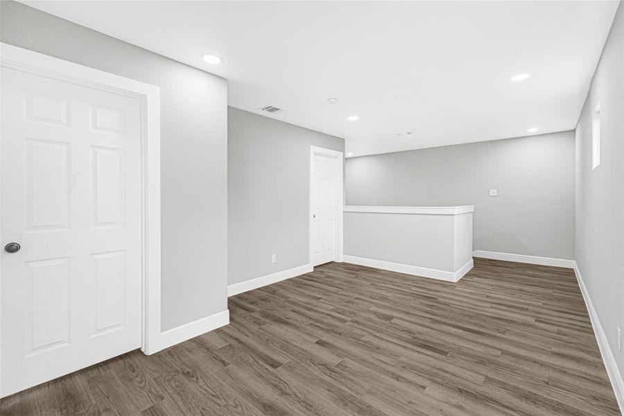 Spacious, unfurnished interior of a new home in , Houston (Image 19).