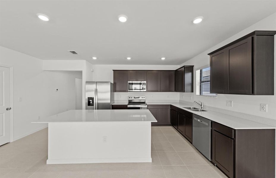 SWFL_CX_CAL_08800_Hanover_kitchen 6
