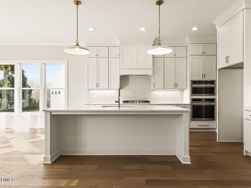 010-1280x960-kitchen