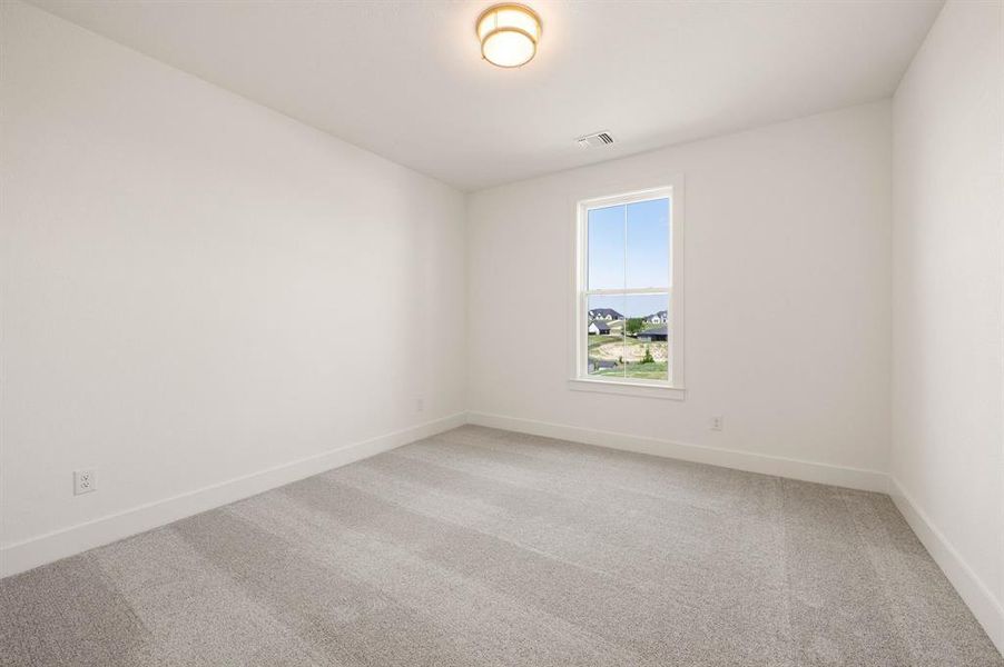 Spacious, unfurnished interior of a new home in Bella Crossing, Fort Worth (Image 17).