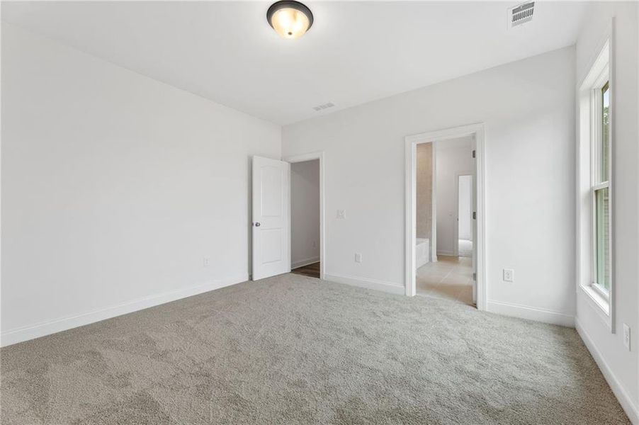 Spacious, unfurnished interior of a new home in Ashbury Commons, Powder Springs (Image 34). Spacious, unfurnished interior of a new home in Ashbury Commons, Powder Springs (Image 34).