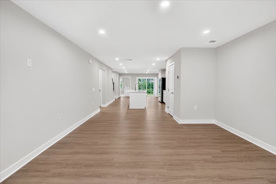 Spacious, unfurnished interior of a new home in Arden Woods, Greenville (Image 9).