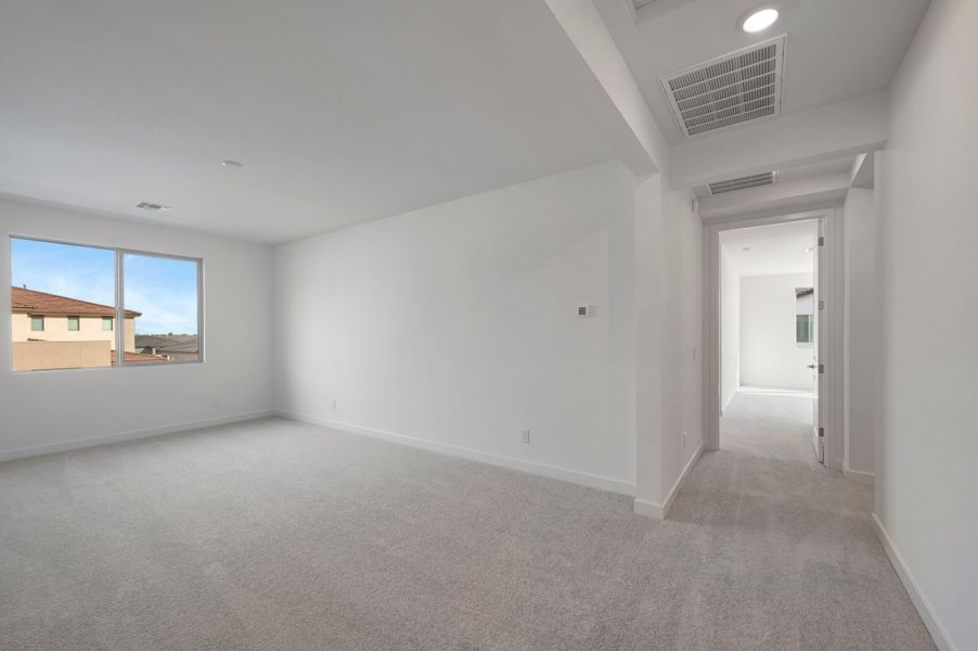 Spacious, unfurnished interior of a new home in Soleo, San Tan Valley (Image 36). Spacious, unfurnished interior of a new home in Soleo, San Tan Valley (Image 36).