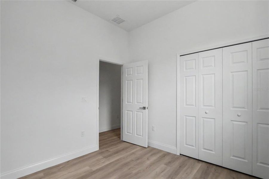Spacious, unfurnished interior of a new home in , Ocala (Image 36).
