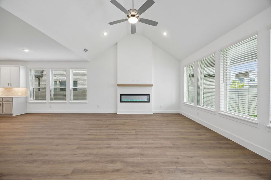 Representative unfurnished interior of a home built from the Winspear by Centre Living Homes in Painted Tree Woodland West, McKinney (Image 17).