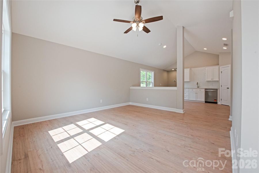 Spacious, unfurnished interior of a new home in , Landis (Image 9).