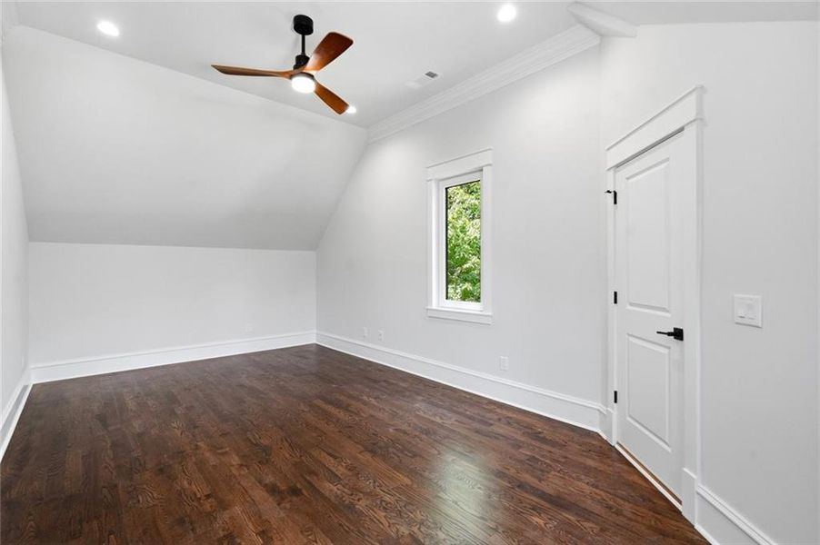 Spacious, unfurnished interior of a new home in , Roswell (Image 25).