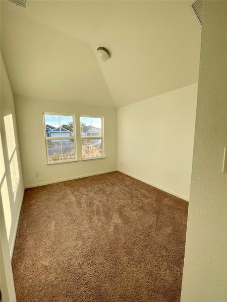 Spacious, unfurnished interior of a new home in , Killeen (Image 7).