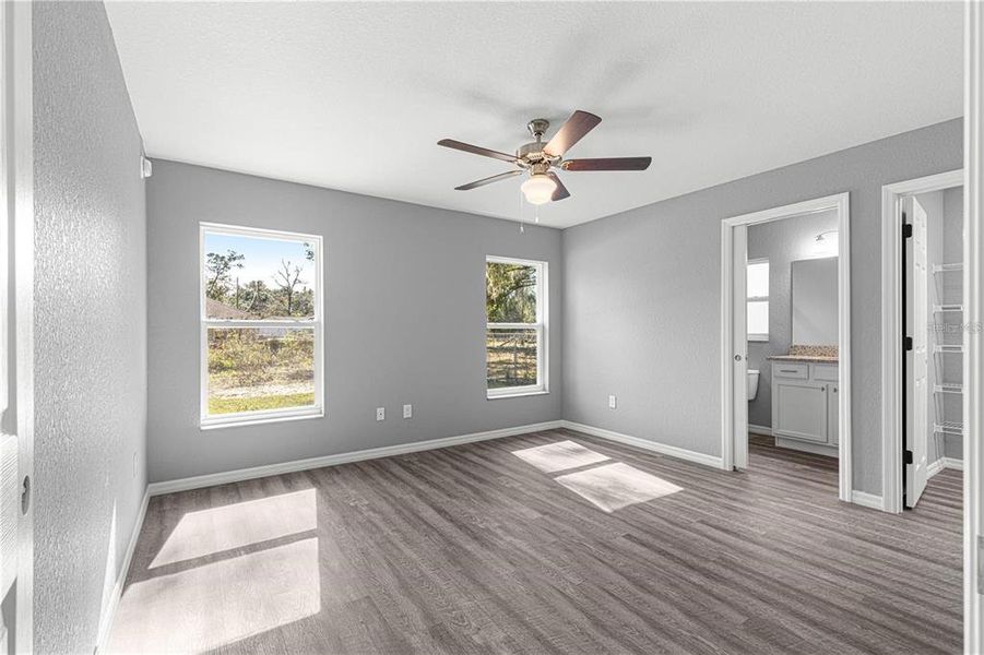 Spacious, unfurnished interior of a new home in , Belleview (Image 12).