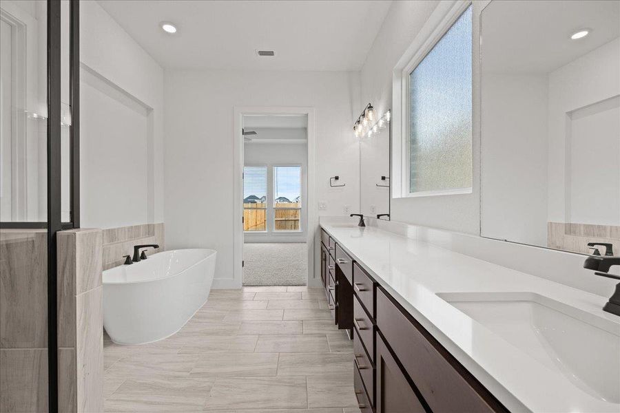 MOVE IN READY! MOVE IN READY!