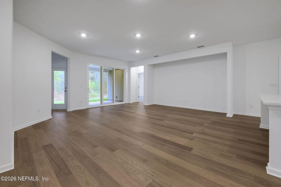 Spacious, unfurnished interior of a new home in Jennings Farm, Middleburg (Image 43). Spacious, unfurnished interior of a new home in Jennings Farm, Middleburg (Image 43).