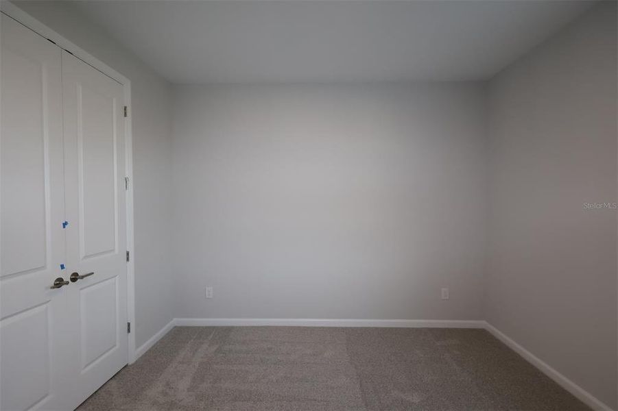 Spacious, unfurnished interior of a new home in Center Lake on the Park, St. Cloud (Image 8).