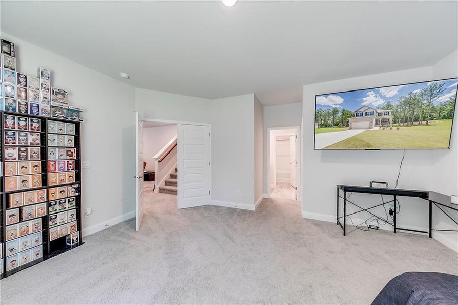 Image 47 of a home in .