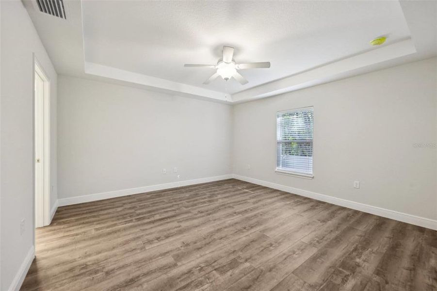 Spacious, unfurnished interior of a new home in , Citrus Springs (Image 17).