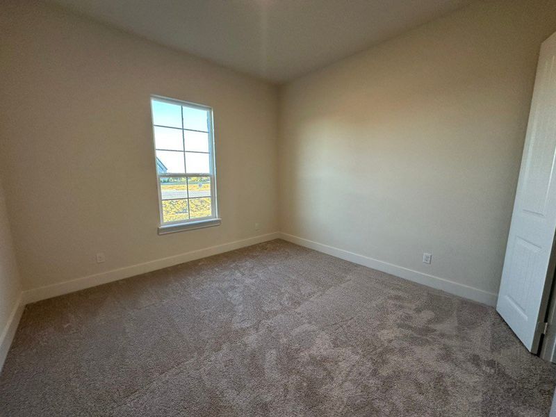 Spacious, unfurnished interior of a new home in Eagle Ridge Estates, Weatherford (Image 15).