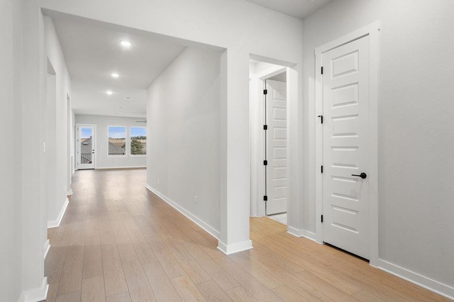 Spacious, unfurnished interior of a new home in Park Collection at Lariat, Liberty Hill (Image 20). Spacious, unfurnished interior of a new home in Park Collection at Lariat, Liberty Hill (Image 20).