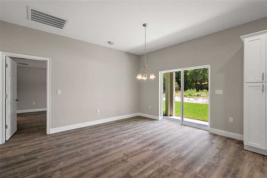 Spacious, unfurnished interior of a new home in , Dunnellon (Image 13).