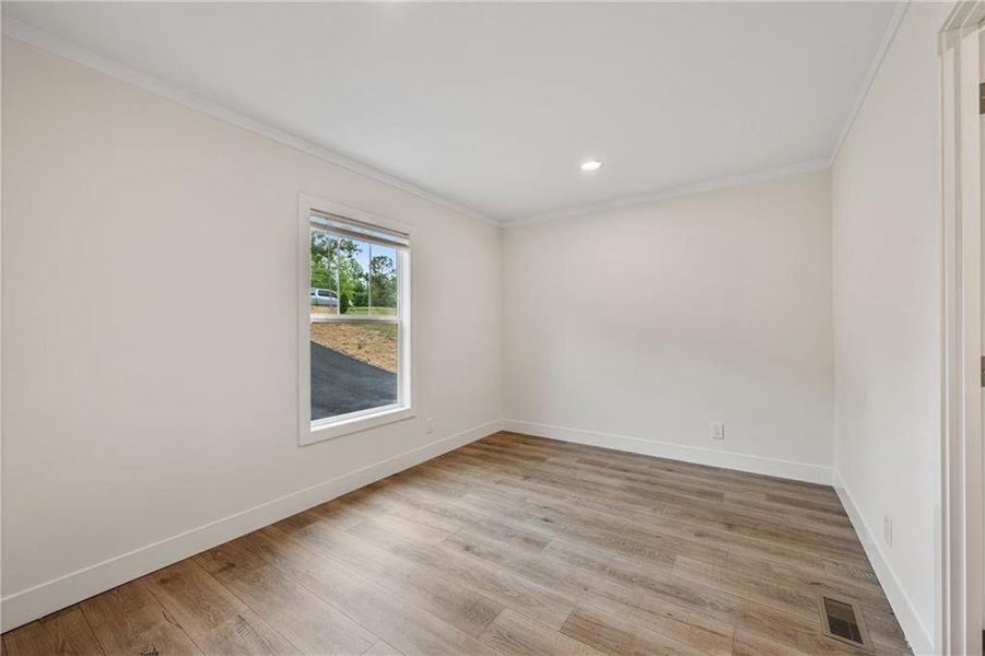 Spacious, unfurnished interior of a new home in , Gainesville (Image 22).