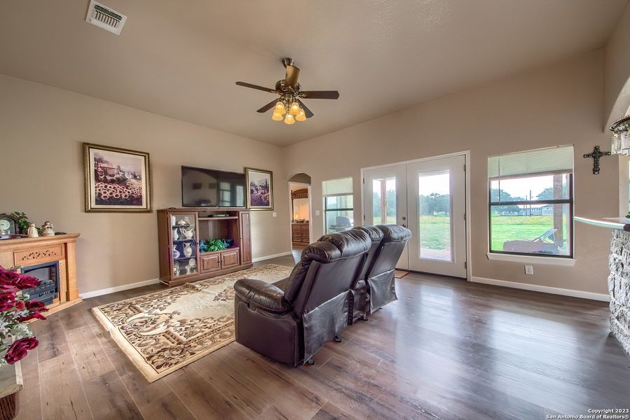 Furnished interior view inside a new home in , La Vernia (Image 14).
