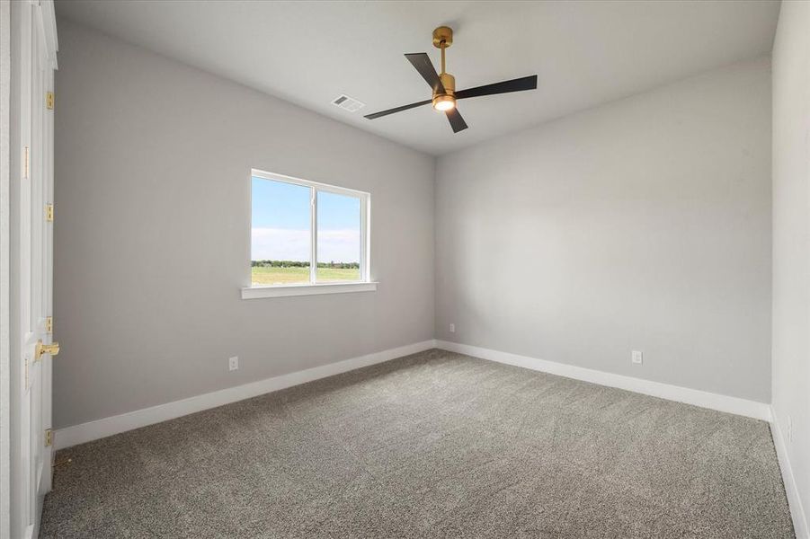 Spacious, unfurnished interior of a new home in , Waxahachie (Image 25). Spacious, unfurnished interior of a new home in , Waxahachie (Image 25).