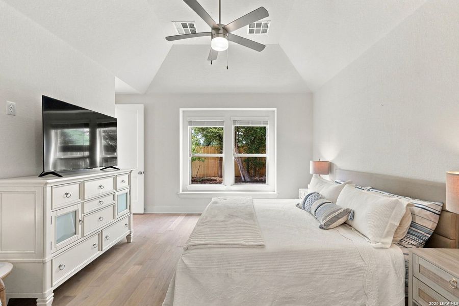 Furnished interior view inside a new home in Gruene Villages, New Braunfels (Image 7).