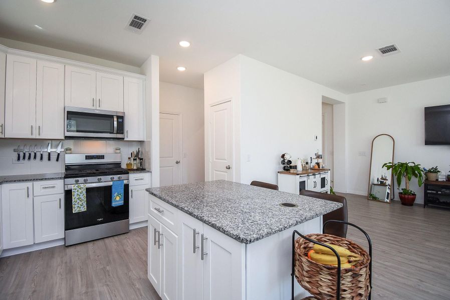 Furnished interior view inside a new home in , Alvin (Image 8).