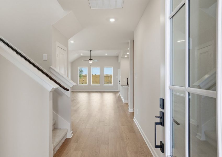 Yaupon - TX | Foyer – Entry & Staircase