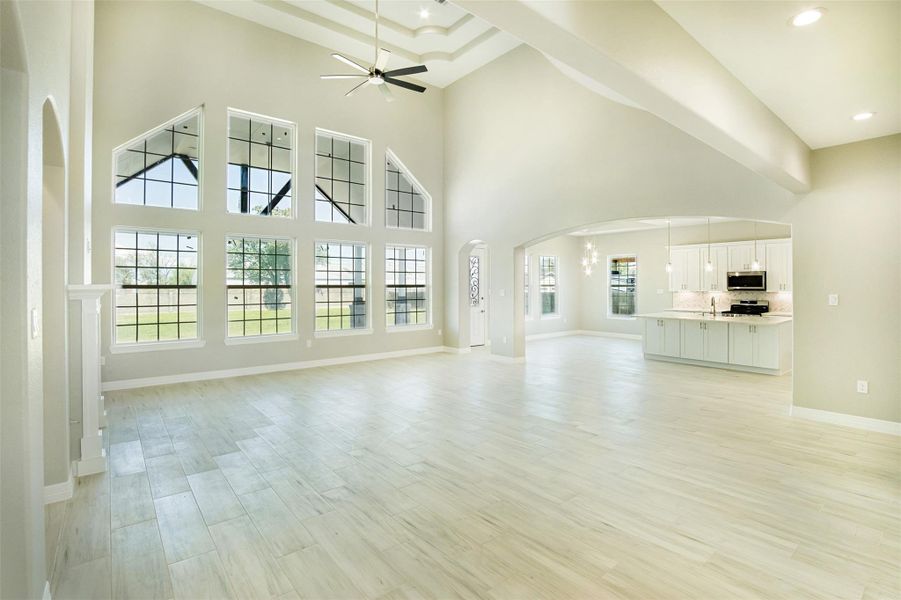 Spacious, unfurnished interior of a new home in , Dickinson (Image 18).