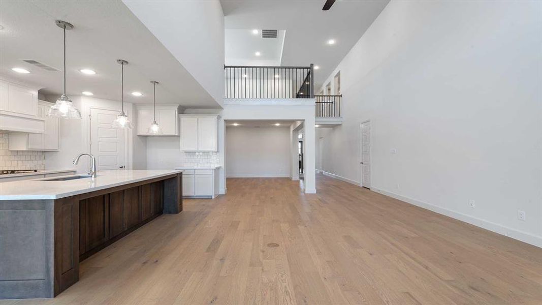 Furnished interior view inside a new home in Mosaic 50', Celina (Image 6). Furnished interior view inside a new home in Mosaic 50', Celina (Image 6).