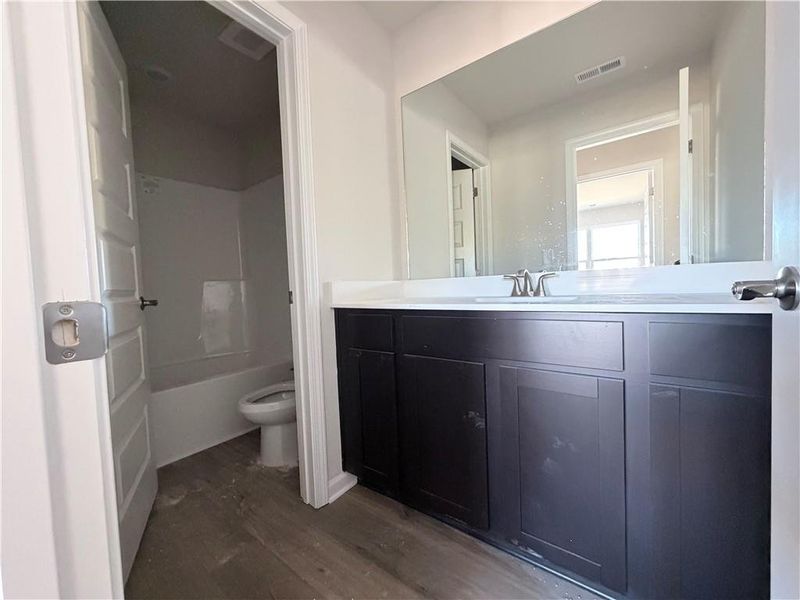 Image 34 of a home in .