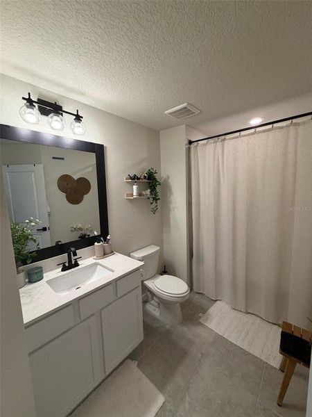 Furnished interior view inside a new home in , Winter Park (Image 11).