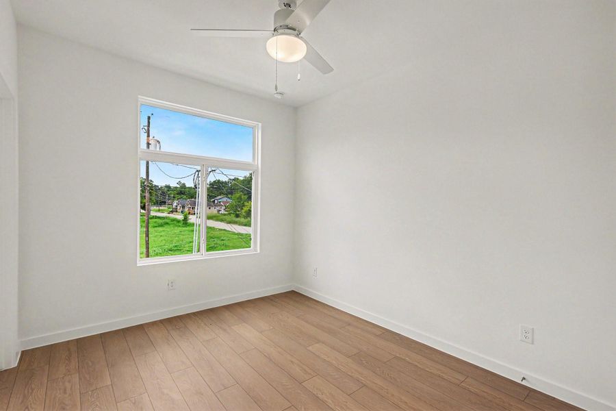 Spacious, unfurnished interior of a new home in , Houston (Image 12).