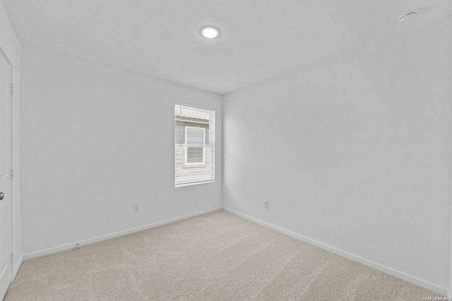 Spacious, unfurnished interior of a new home in Higdon Crossing, San Antonio (Image 20). Spacious, unfurnished interior of a new home in Higdon Crossing, San Antonio (Image 20).