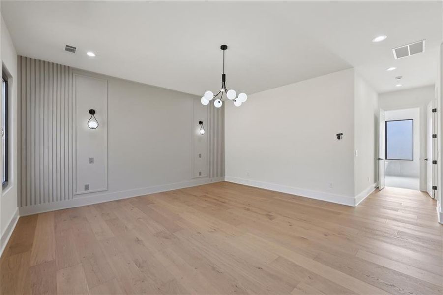 Spacious, unfurnished interior of a new home in , Auburn (Image 44).