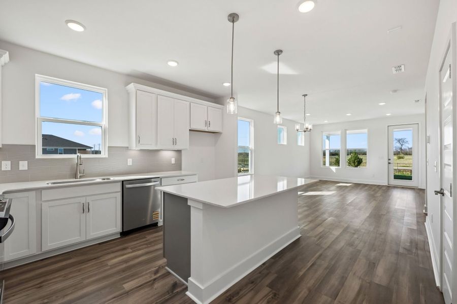 Furnished interior view inside a new home in Del Webb Barton Village, Lebanon (Image 8).